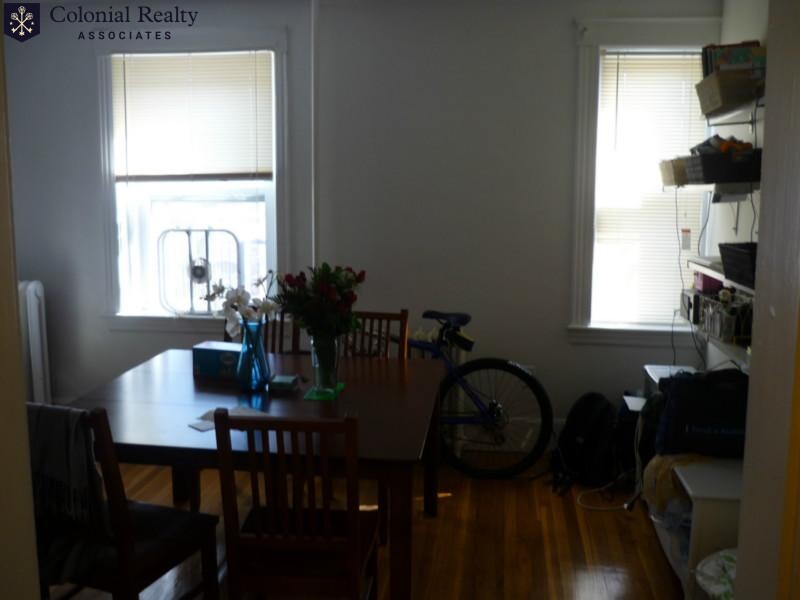 2 bed, 1 bath apartment for rent at 1623 Commonwealth Ave Unit 33, Brighton — photo 4 of 9