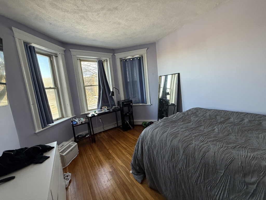 1 bed, 1 bath apartment for rent at 1625 Commonwealth Ave Unit 11, Brighton — photo 5 of 7