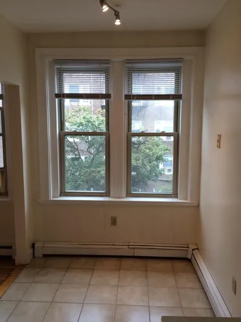 Studio bed, 1 bath apartment for rent at 1625 Commonwealth Ave Unit 15, Brighton — photo 7 of 12