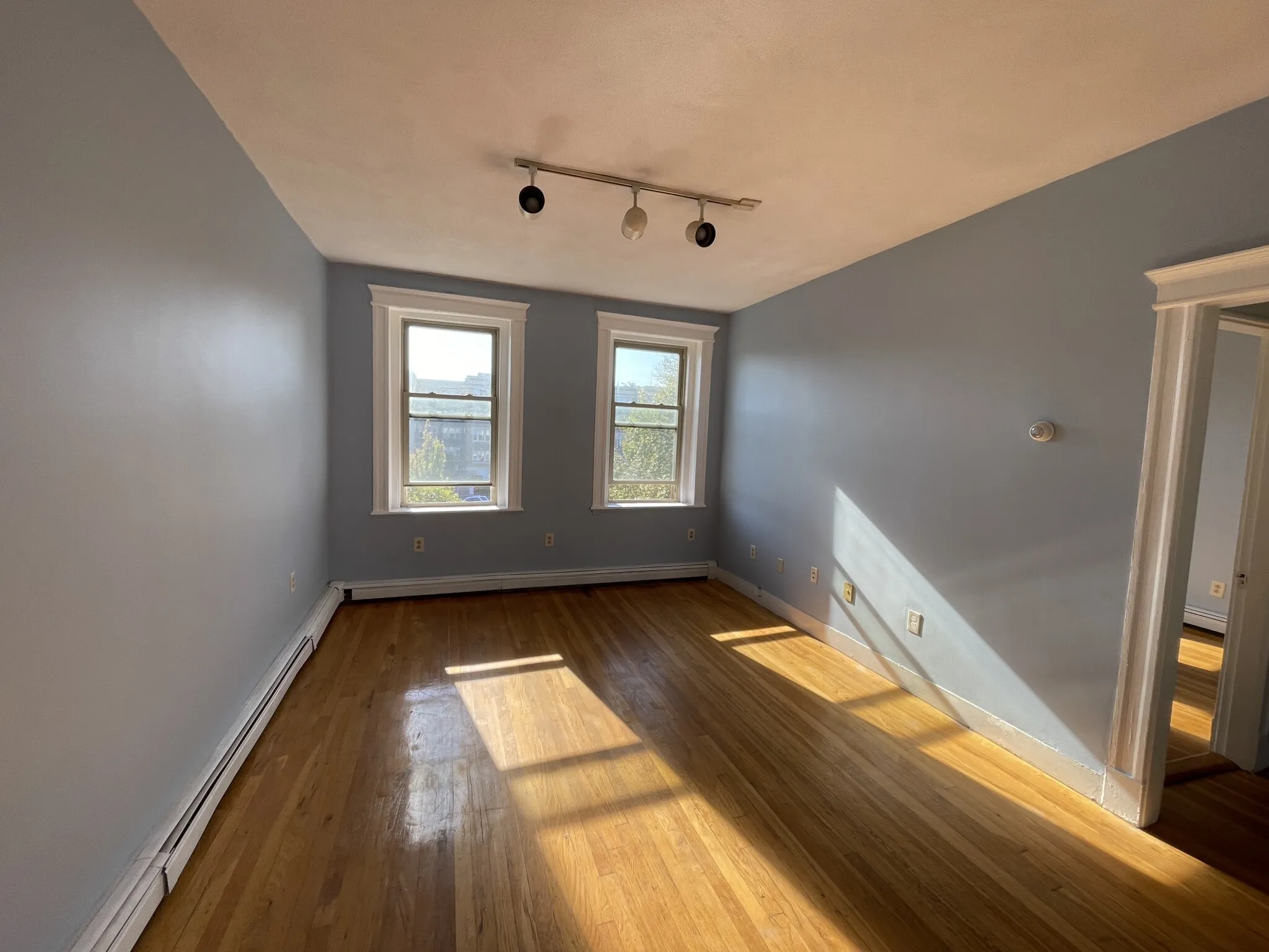 1 bed, 1 bath apartment for rent at 1625 Commonwealth Ave Unit 18, Brighton — photo 5 of 7