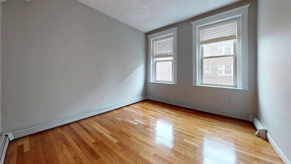 1 bed, 1 bath apartment for rent at 1625 Commonwealth Ave Unit 9, Brighton — photo 4 of 8