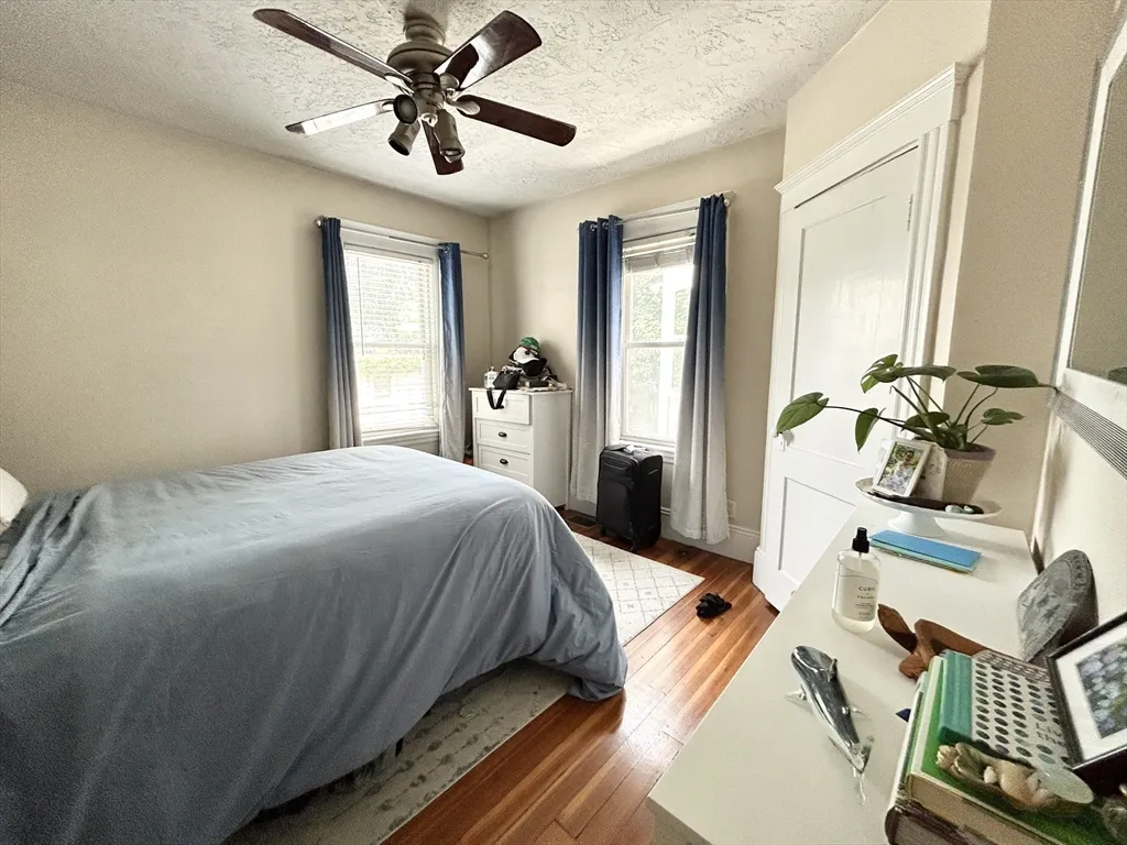 4 bed, 1 bath apartment for rent at 1626 Columbia Rd Unit 1, Boston — photo 6 of 11