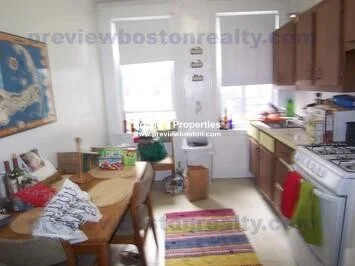 2 bed, 1 bath apartment for rent at 1626 Commonwealth Ave Unit 11P, Brighton — photo 1 of 4
