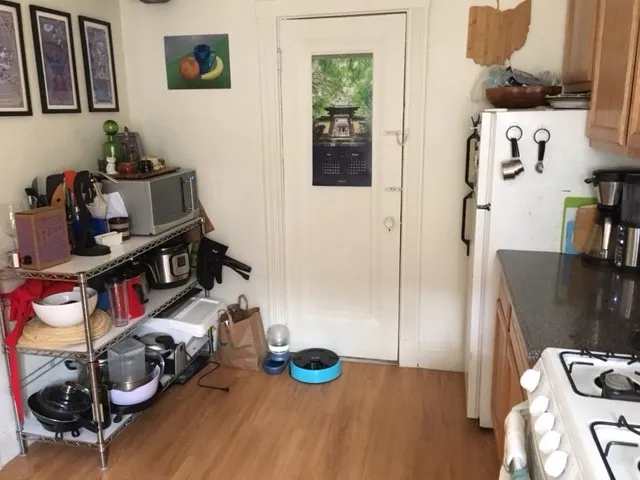 2 bed, 1 bath apartment for rent at 1626 Commonwealth Ave Unit 21, Brighton — photo 2 of 3
