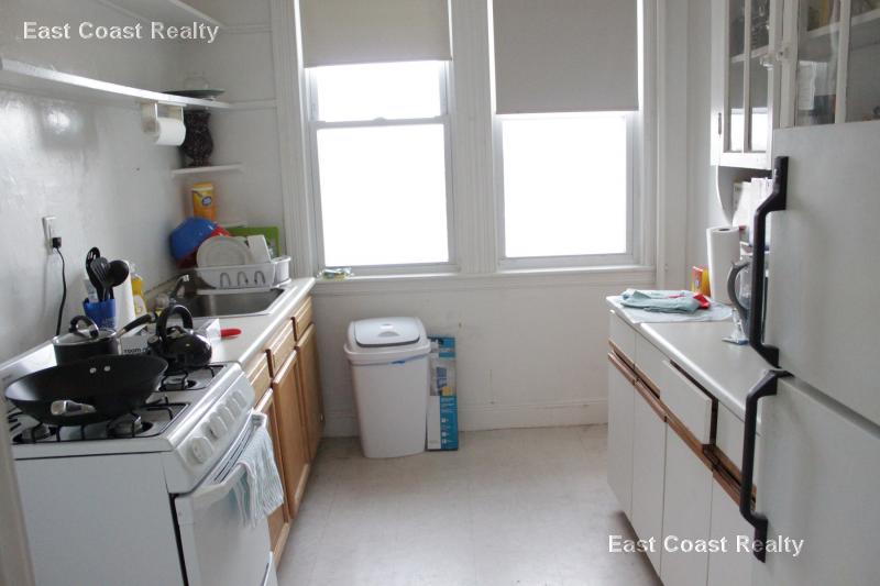 1 bed, 1 bath apartment for rent at 1626 Commonwealth Ave Unit 8, Brighton — photo 5 of 18