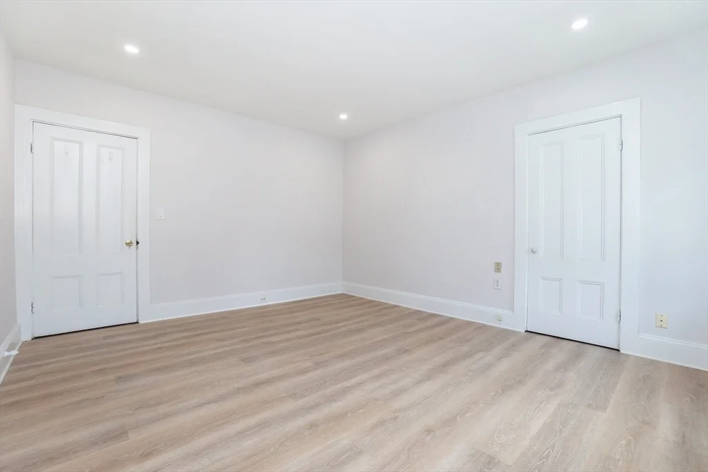 3 bed, 2 bath apartment for rent at 163 Bates Ave Unit 163, West Quincy — photo 20 of 34