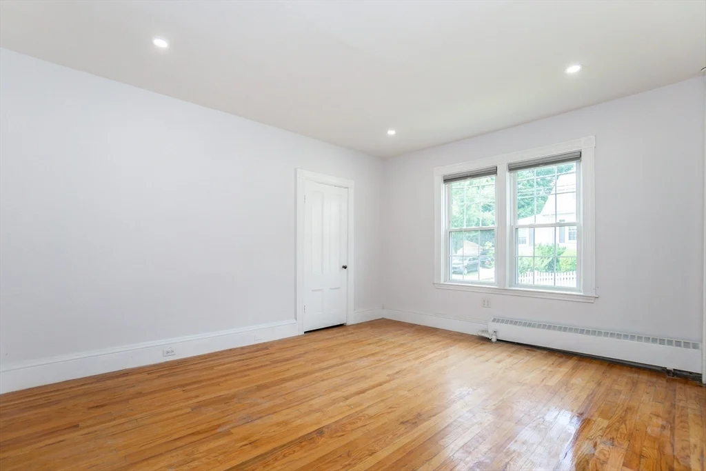 3 bed, 2 bath apartment for rent at 163 Bates Ave Unit 163, West Quincy — photo 10 of 34