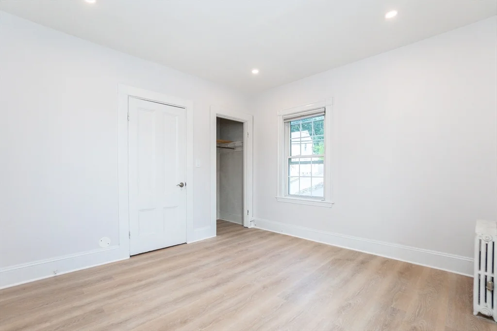 3 bed, 2 bath apartment for rent at 163 Bates Ave Unit 163, West Quincy — photo 4 of 34
