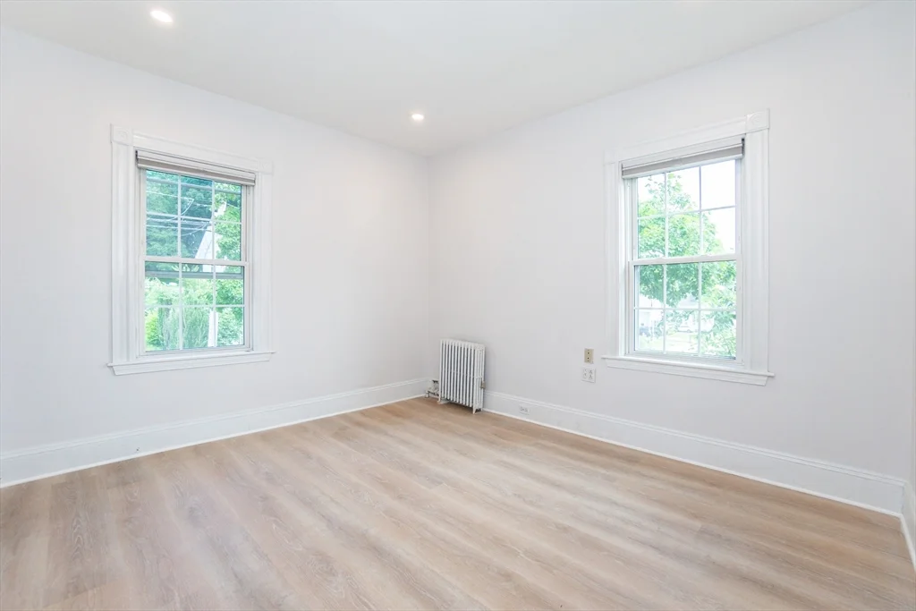 3 bed, 2 bath apartment for rent at 163 Bates Ave Unit 163, West Quincy — photo 23 of 34