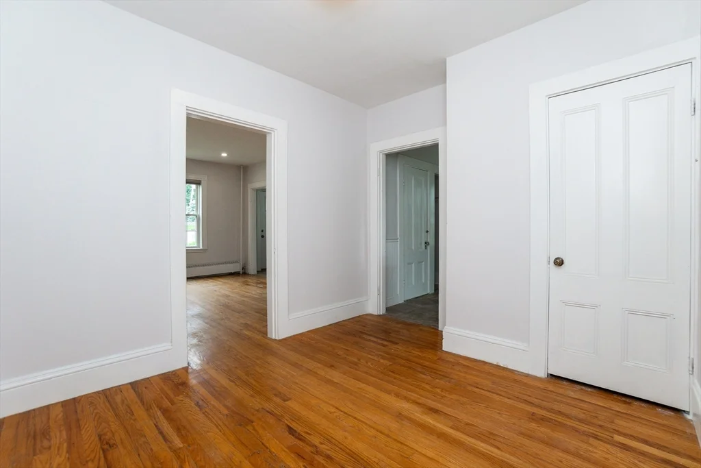 3 bed, 2 bath apartment for rent at 163 Bates Ave Unit 163, West Quincy — photo 15 of 34