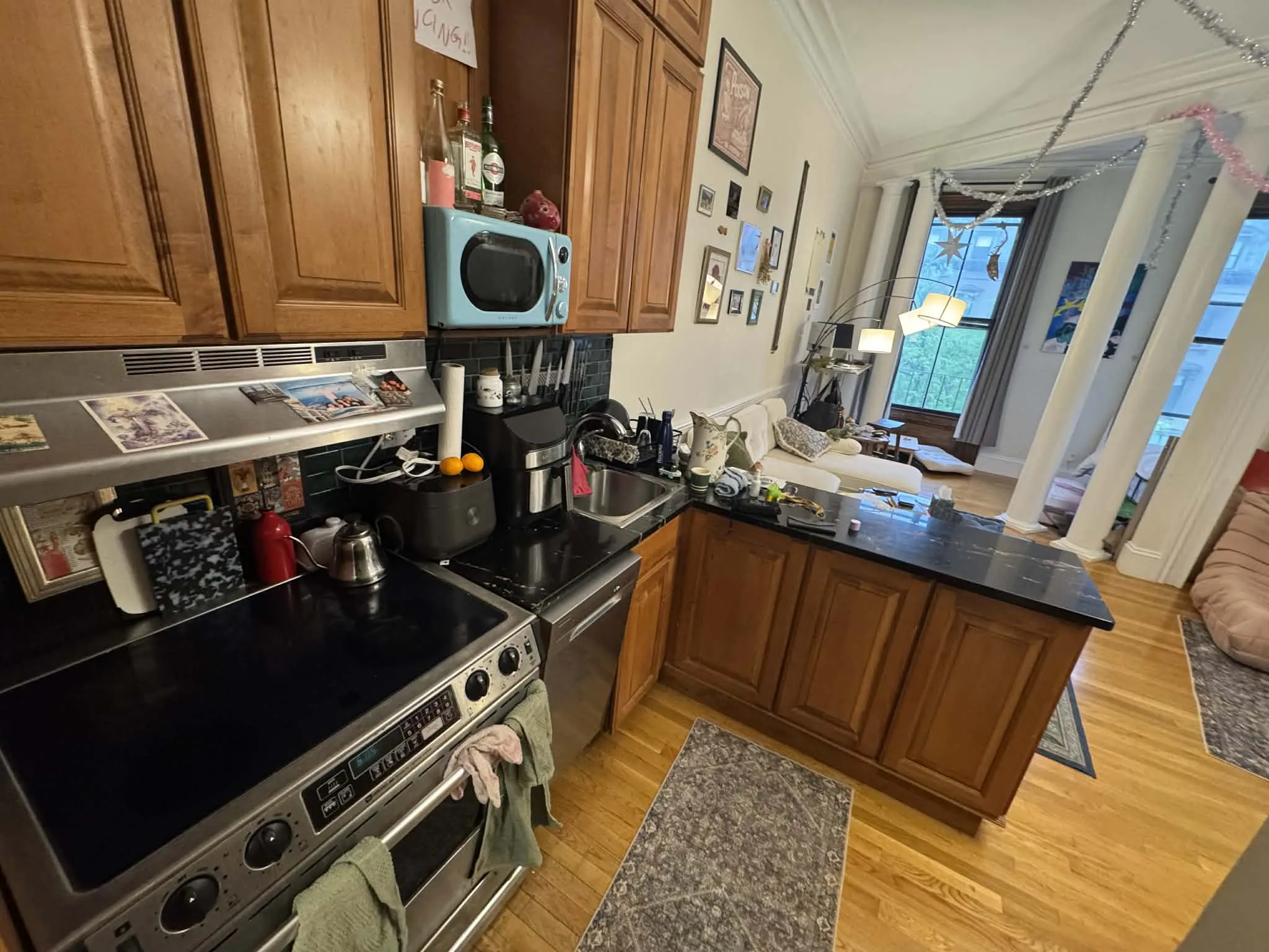 Studio bed, 1 bath apartment for rent at 163 Beacon St Unit 5, Back Bay — photo 2 of 12