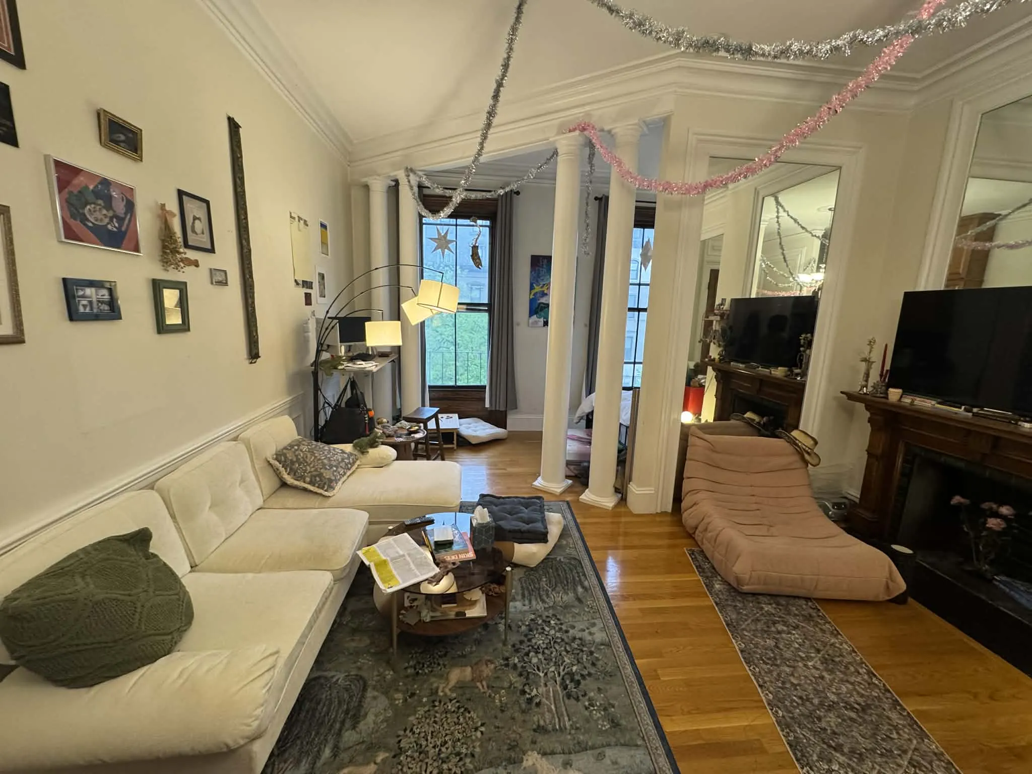 Studio bed, 1 bath apartment for rent at 163 Beacon St Unit 5, Back Bay — photo 4 of 12