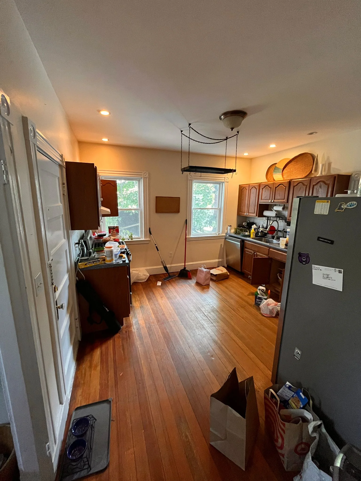 3 bed, 1 bath apartment for rent at 163 Belmont St Unit 2, Belmont — photo 1 of 13
