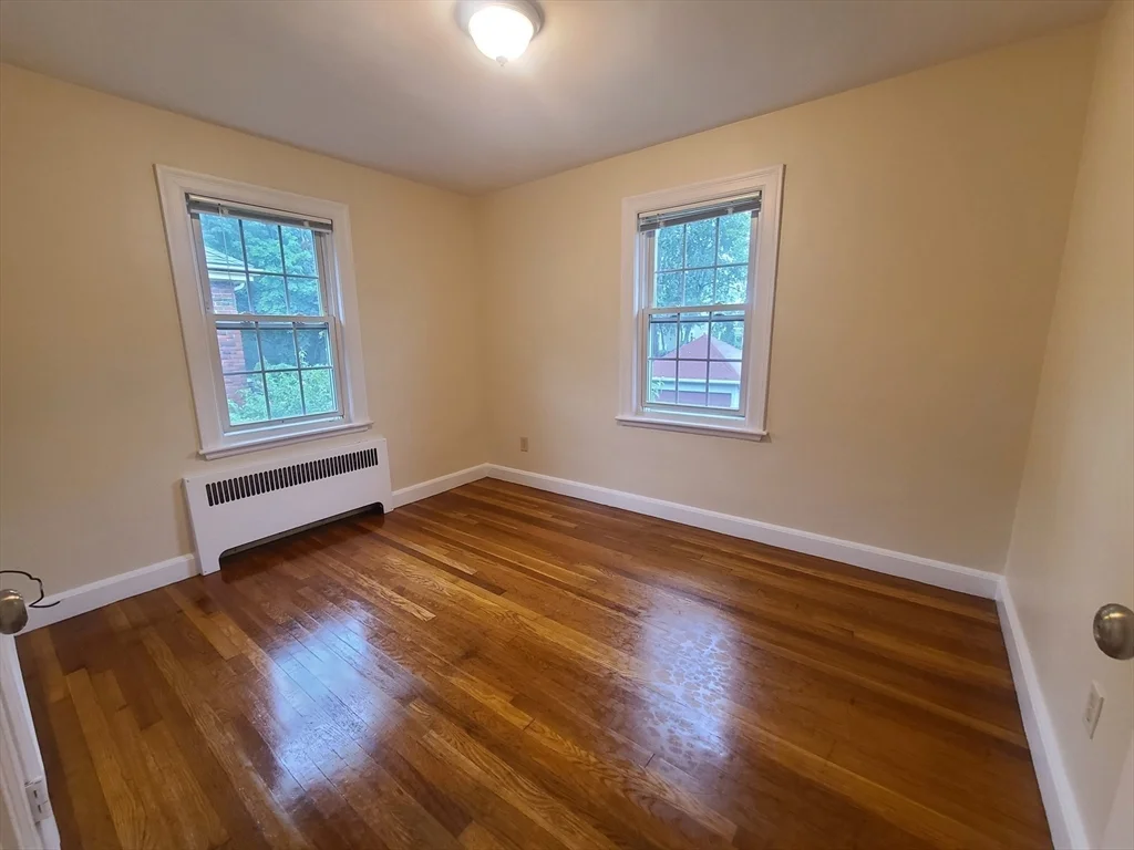 1 bed, 1 bath apartment for rent at 163 Everett St Unit 3, Quincy — photo 8 of 10