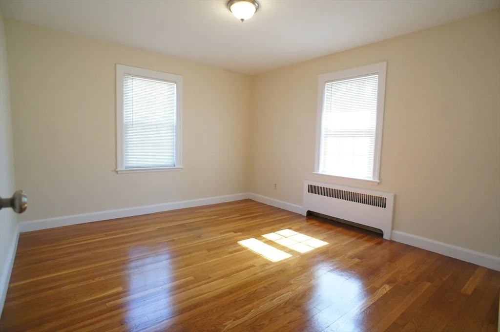 1 bed, 1 bath apartment for rent at 163 Everett St Unit 3, Quincy — photo 6 of 10