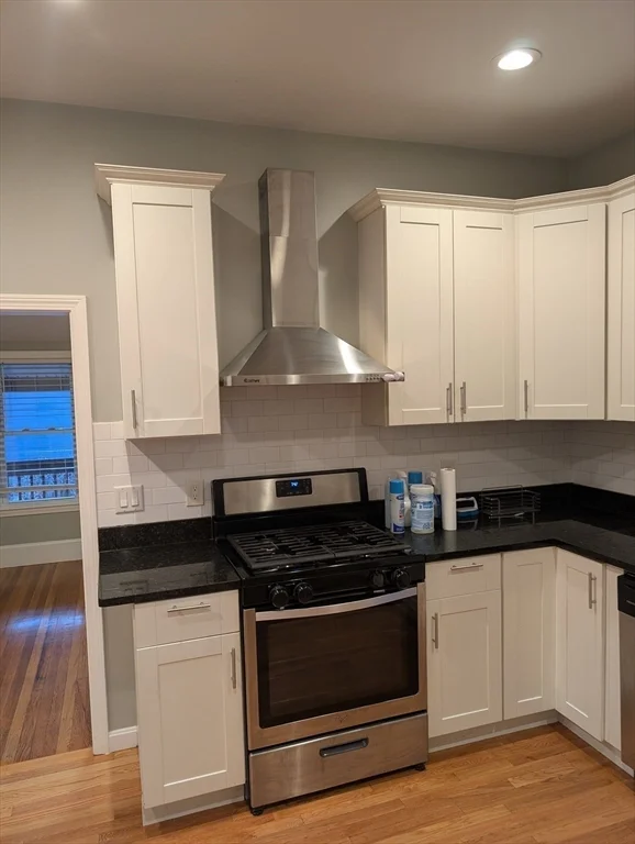 4 bed, 2 bath apartment for rent at 163 Ferry St Unit 2, Malden — photo 5 of 20