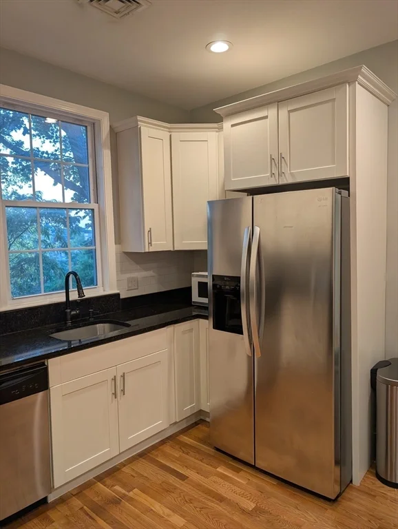 4 bed, 2 bath apartment for rent at 163 Ferry St Unit 2, Malden — photo 3 of 20