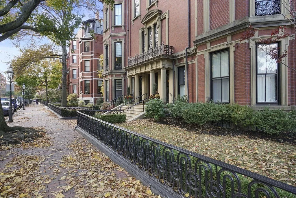 4 bed, 4+ bath apartment for rent at 163 Marlborough St Unit PH, Back Bay — photo 37 of 39