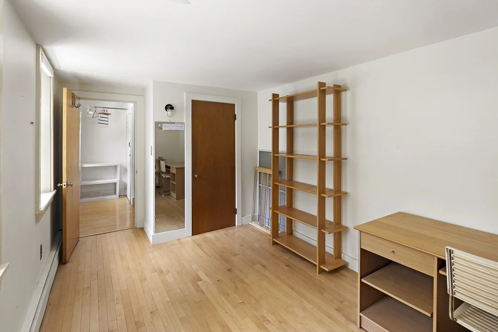 3 bed, 1 bath apartment for rent at 163 Newbury St Unit 2, Framingham — photo 15 of 18