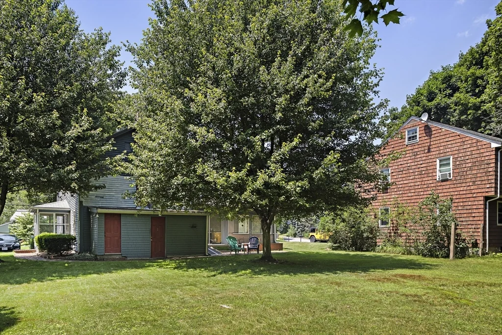 3 bed, 1 bath apartment for rent at 163 Newbury St Unit 2, Framingham — photo 17 of 18