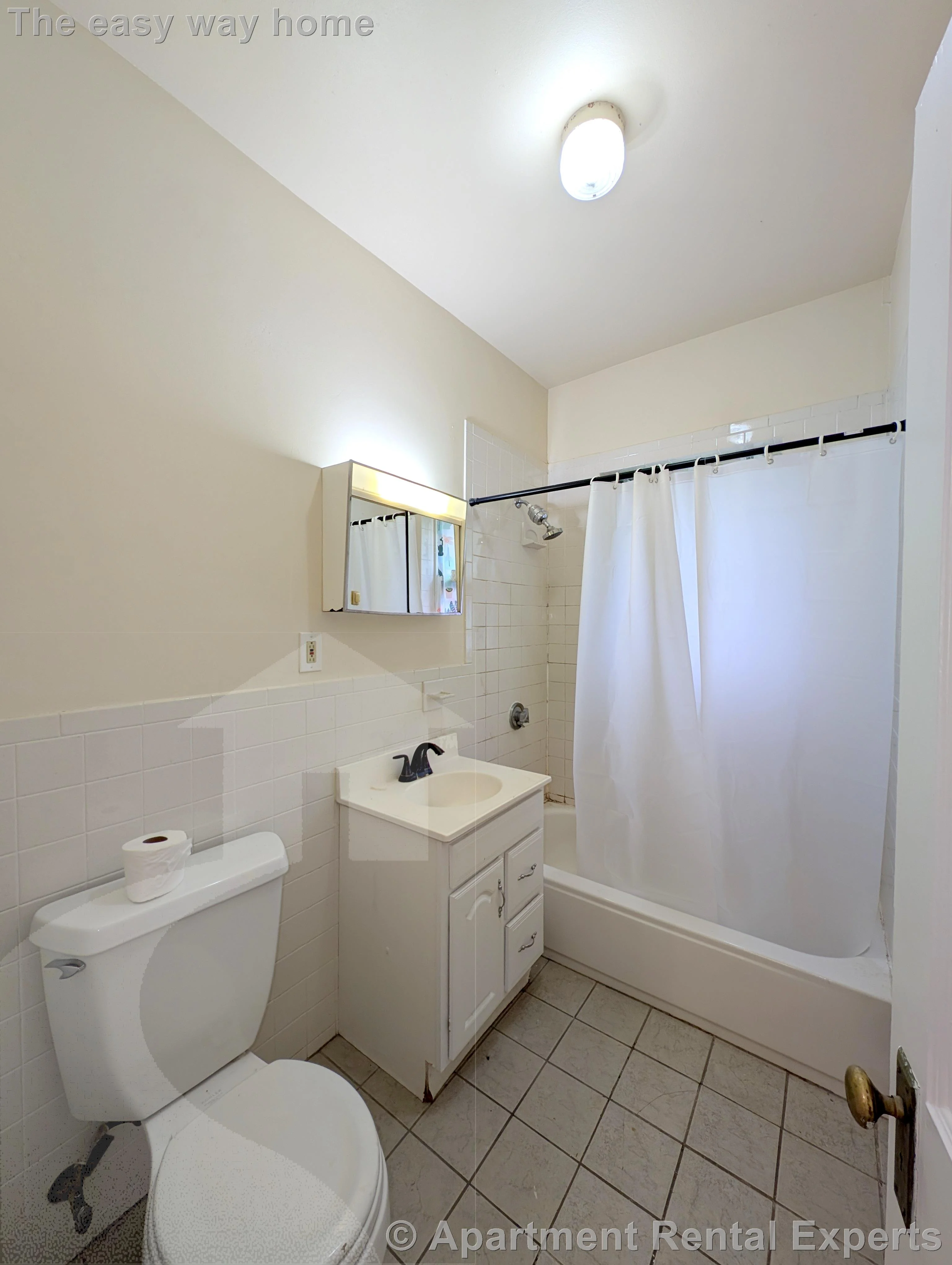 3 bed, 1 bath apartment for rent at 163 Summer St Unit 1, Spring Hill — photo 8 of 18