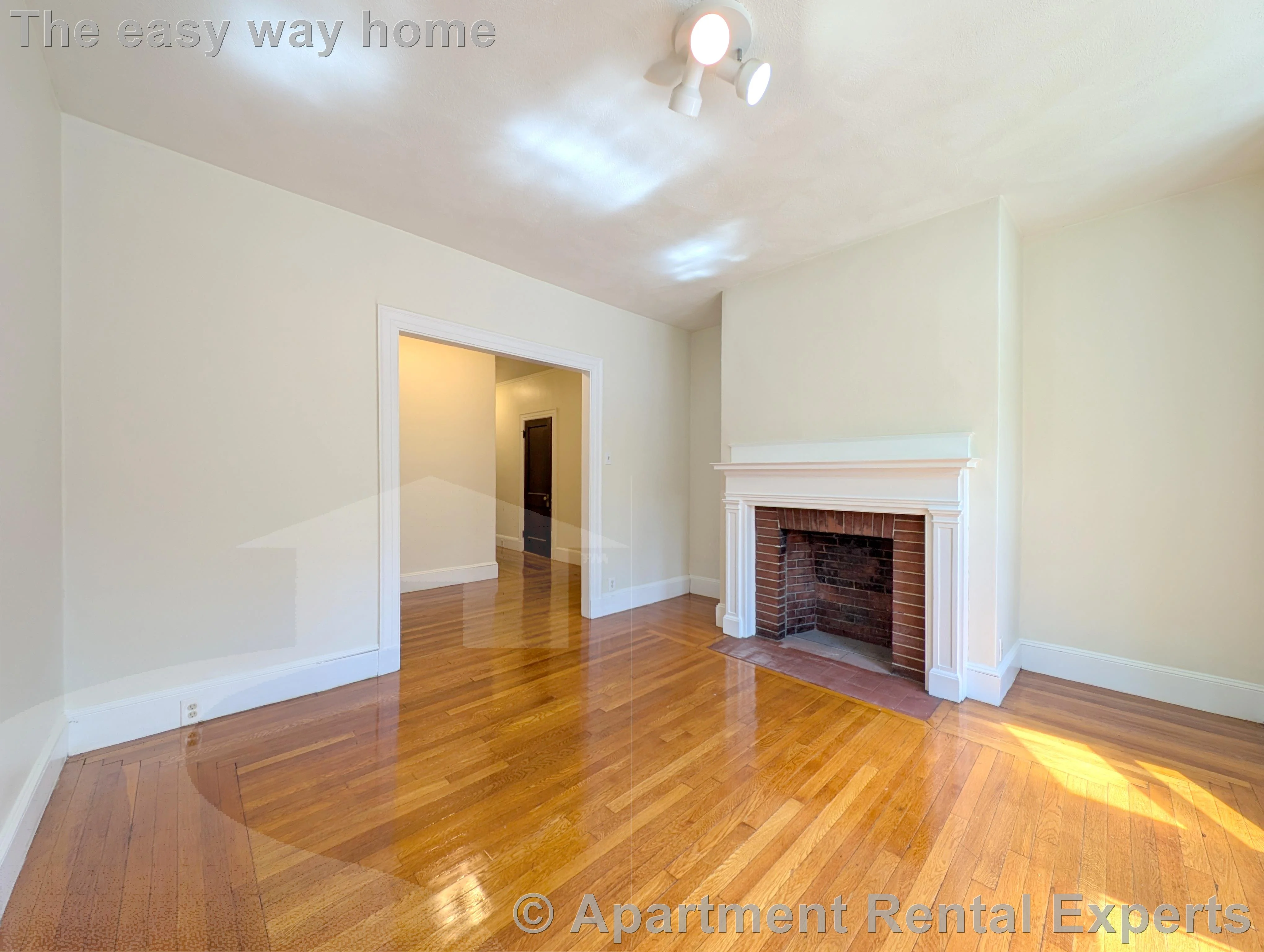 3 bed, 1 bath apartment for rent at 163 Summer St Unit 1, Spring Hill — photo 3 of 18