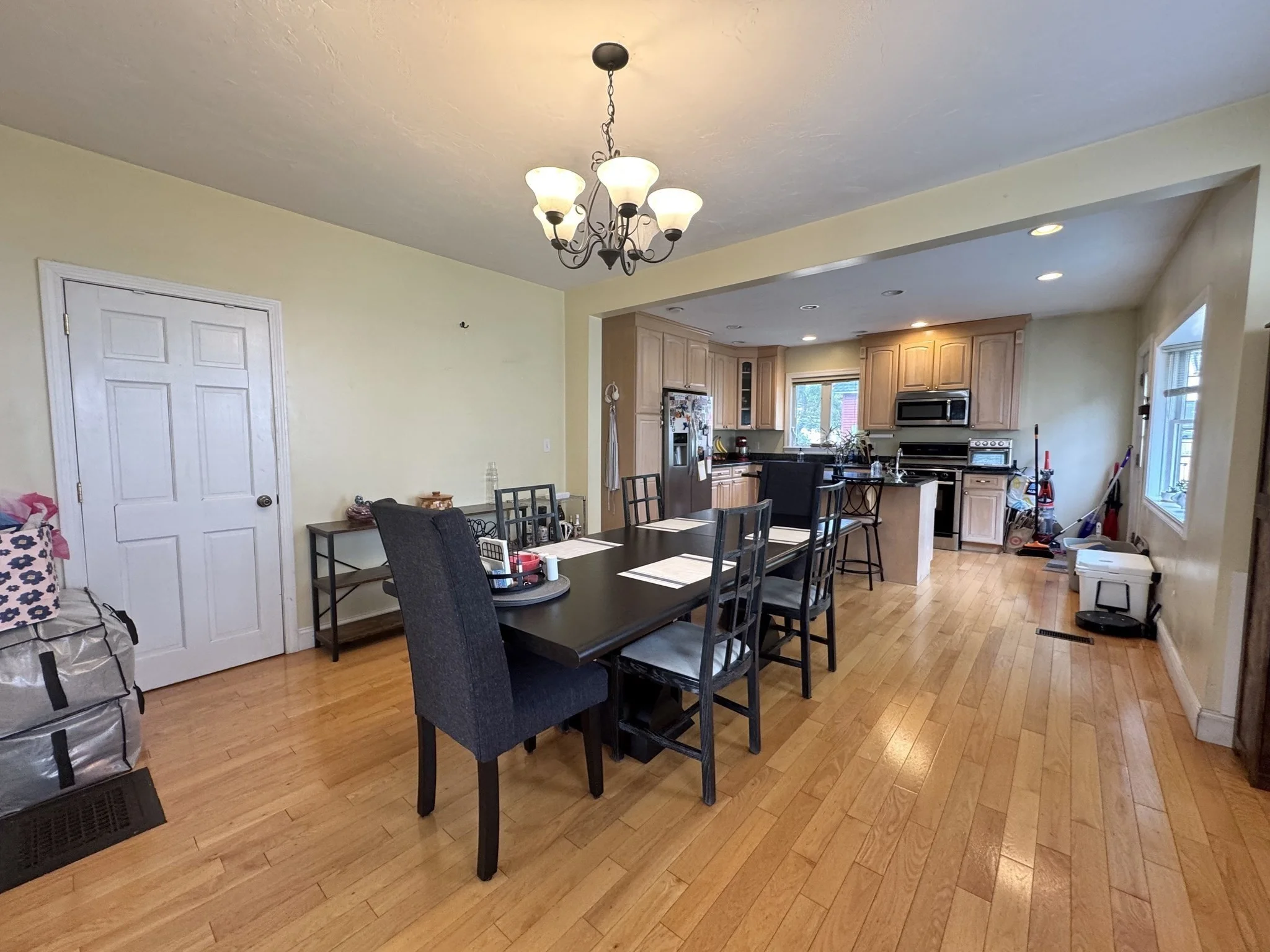 2 bed, 1 bath apartment for rent at 163 Summer St Unit 1, Waltham — photo 5 of 22