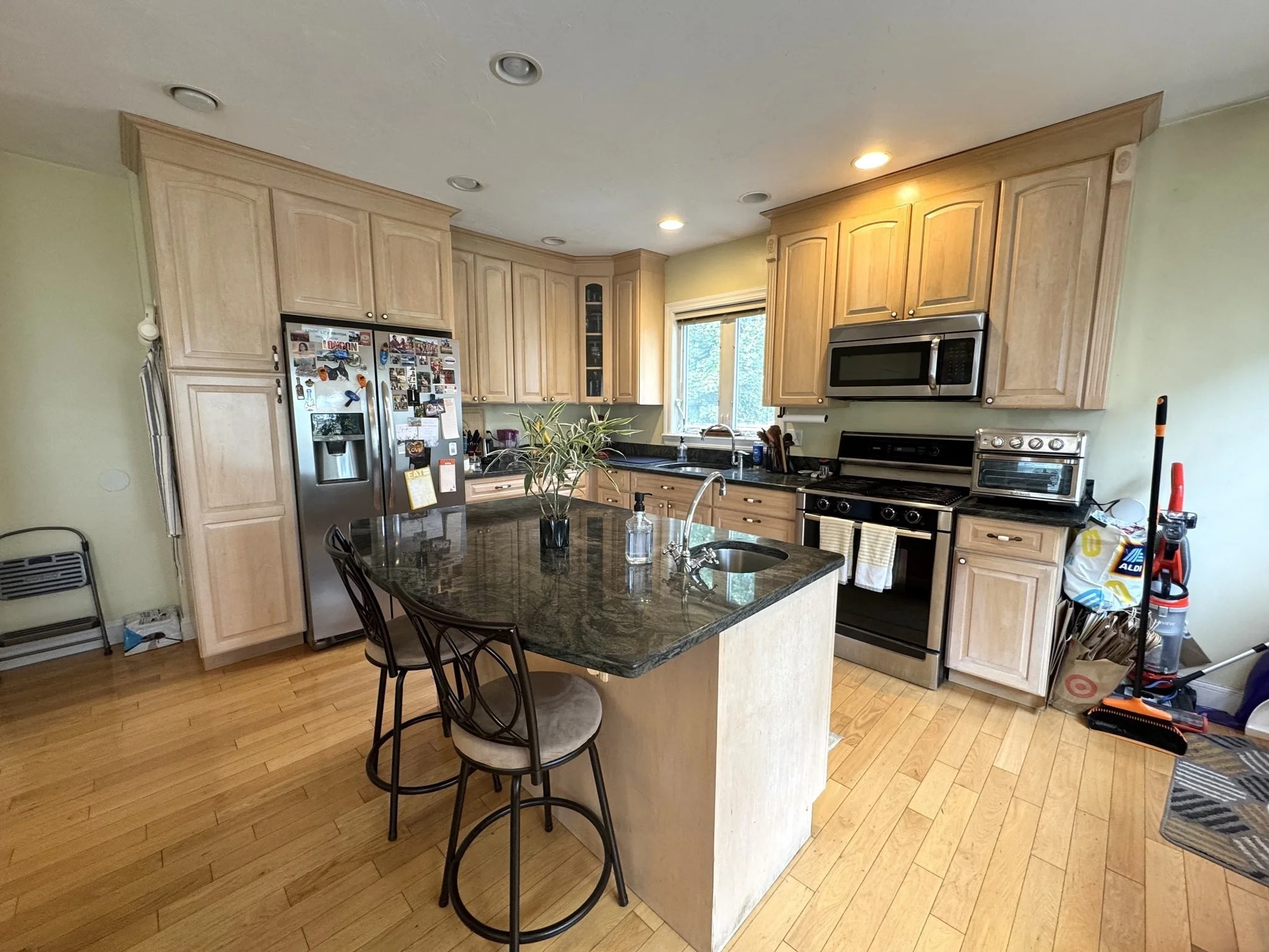 2 bed, 1 bath apartment for rent at 163 Summer St Unit 1, Waltham