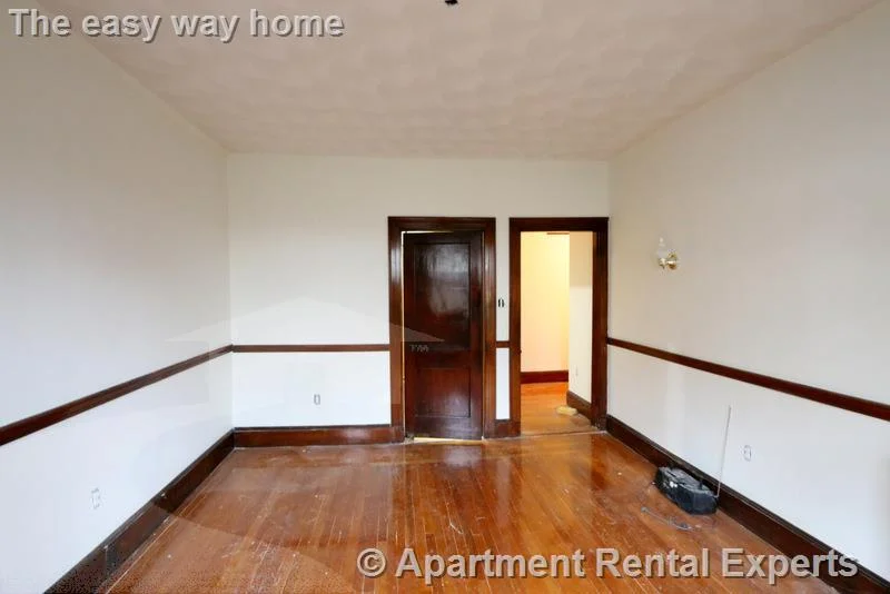 4 bed, 1 bath apartment for rent at 163 Summer St Unit 2, Spring Hill — photo 10 of 19