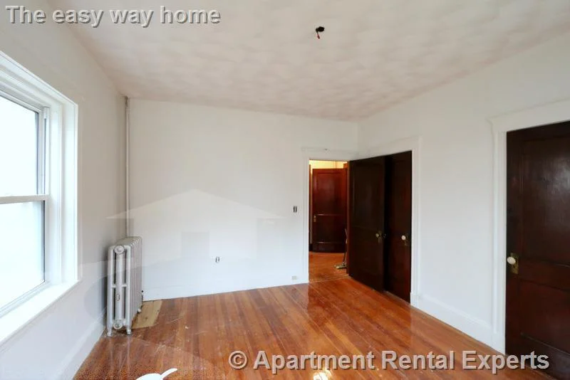 4 bed, 1 bath apartment for rent at 163 Summer St Unit 2, Spring Hill — photo 15 of 19