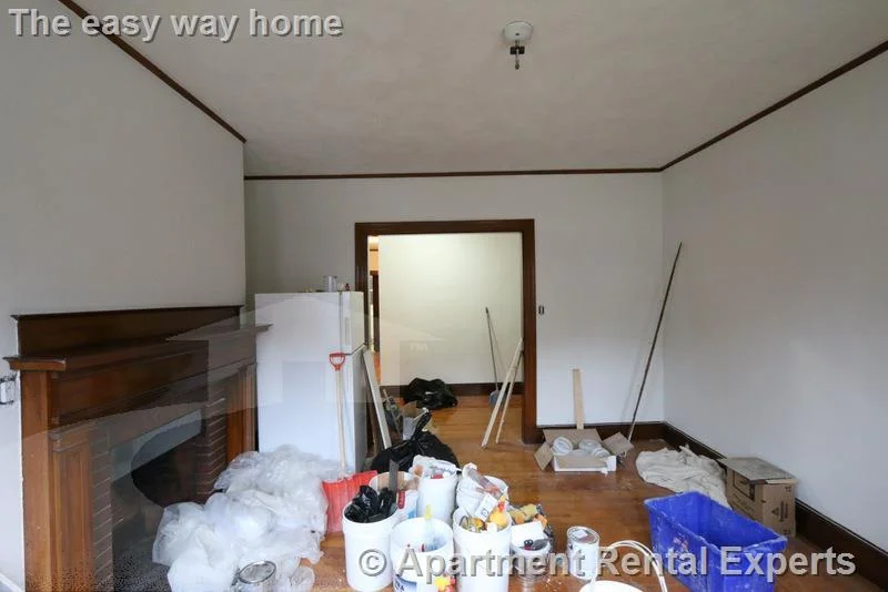 4 bed, 1 bath apartment for rent at 163 Summer St Unit 2, Spring Hill — photo 3 of 19