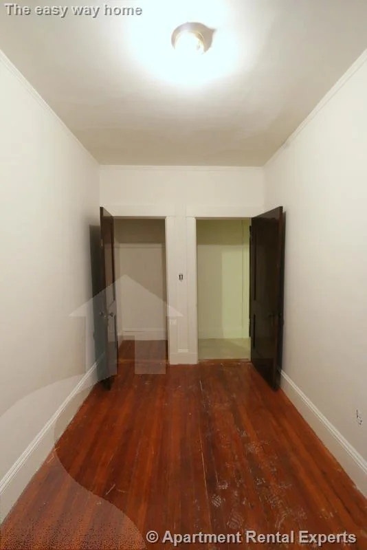 4 bed, 1 bath apartment for rent at 163 Summer St Unit 2, Spring Hill — photo 5 of 19