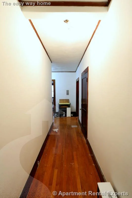 4 bed, 1 bath apartment for rent at 163 Summer St Unit 2, Spring Hill — photo 11 of 19