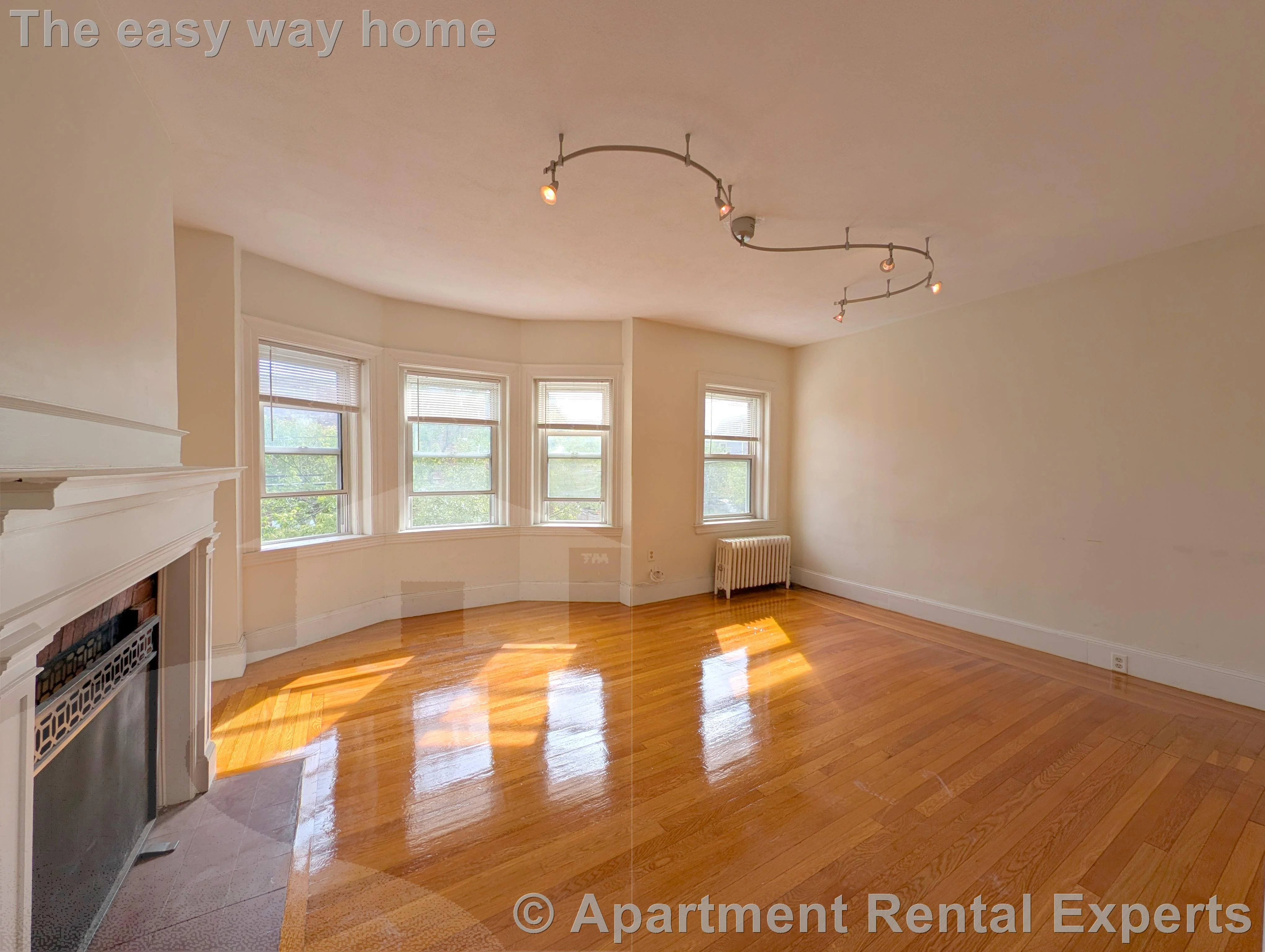 4 bed, 1 bath apartment for rent at 163 Summer St Unit 21, Spring Hill — photo 3 of 18
