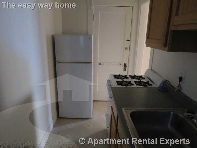 1 bed, 1 bath apartment for rent at 163 Summer St Unit 26, Spring Hill — photo 5 of 7
