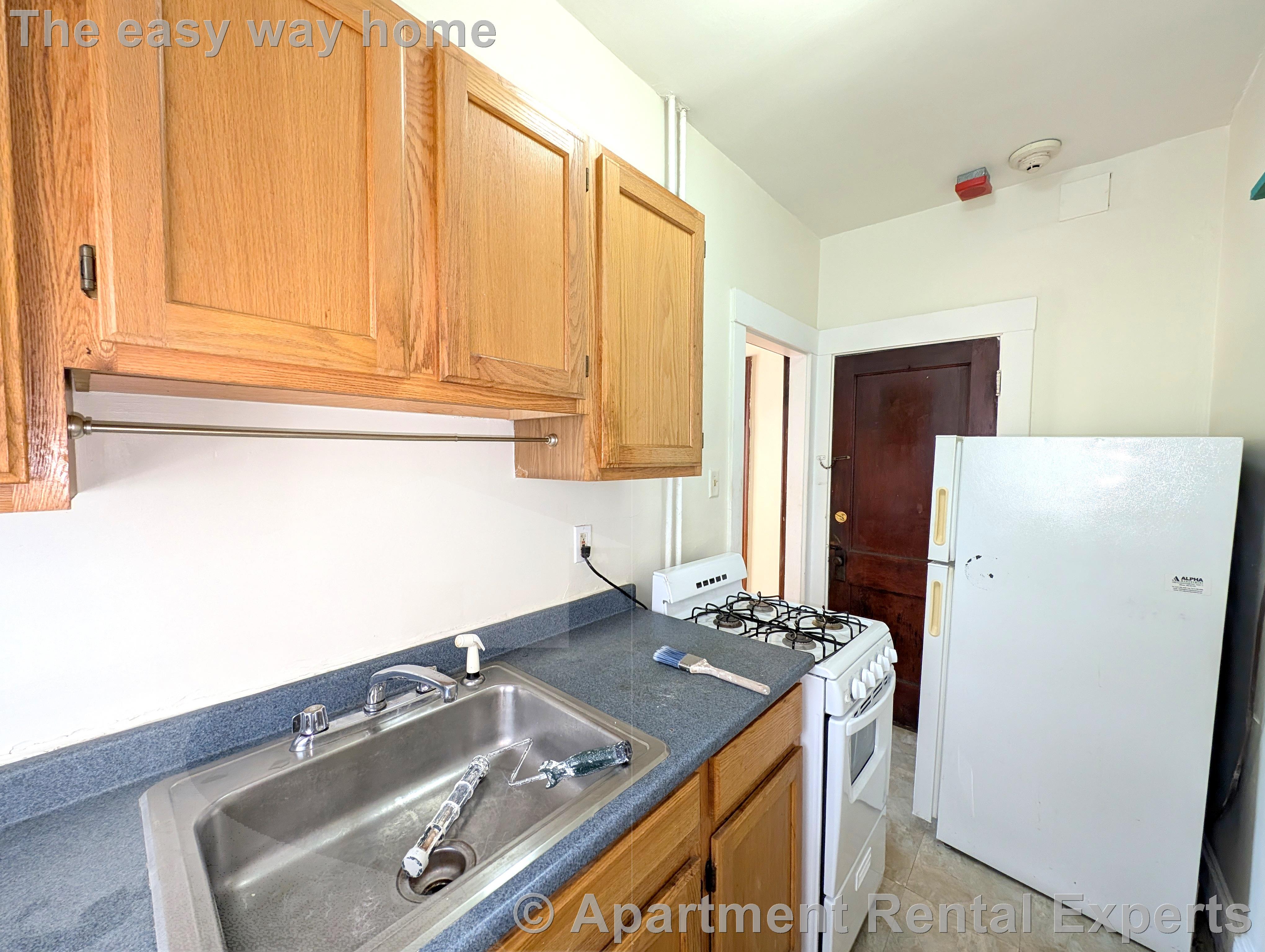 1 bed, 1 bath apartment for rent at 163 Summer St Unit 29, Spring Hill — photo 5 of 10