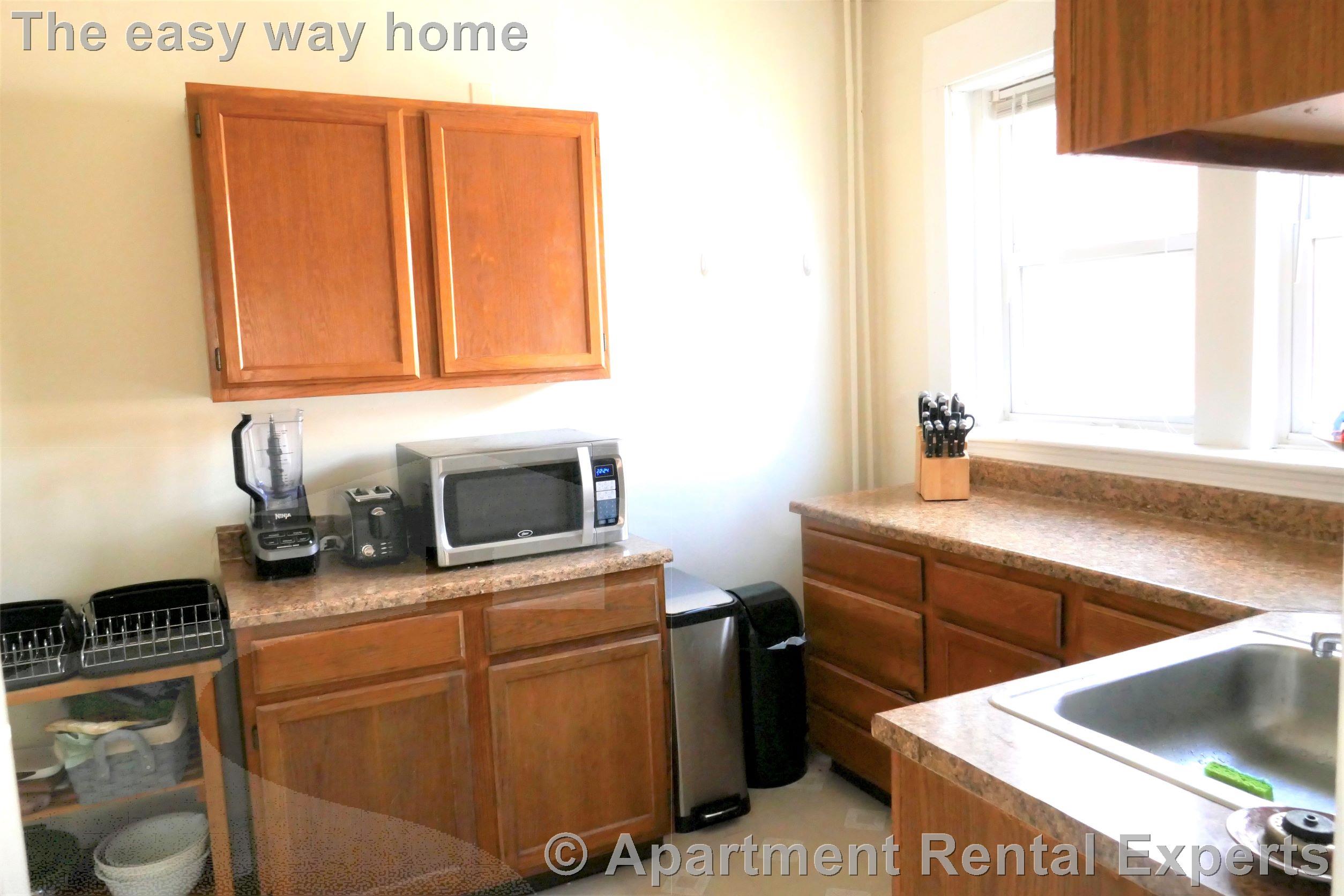 2 bed, 1 bath apartment for rent at 163 Summer St Unit 31, Spring Hill — photo 3 of 13