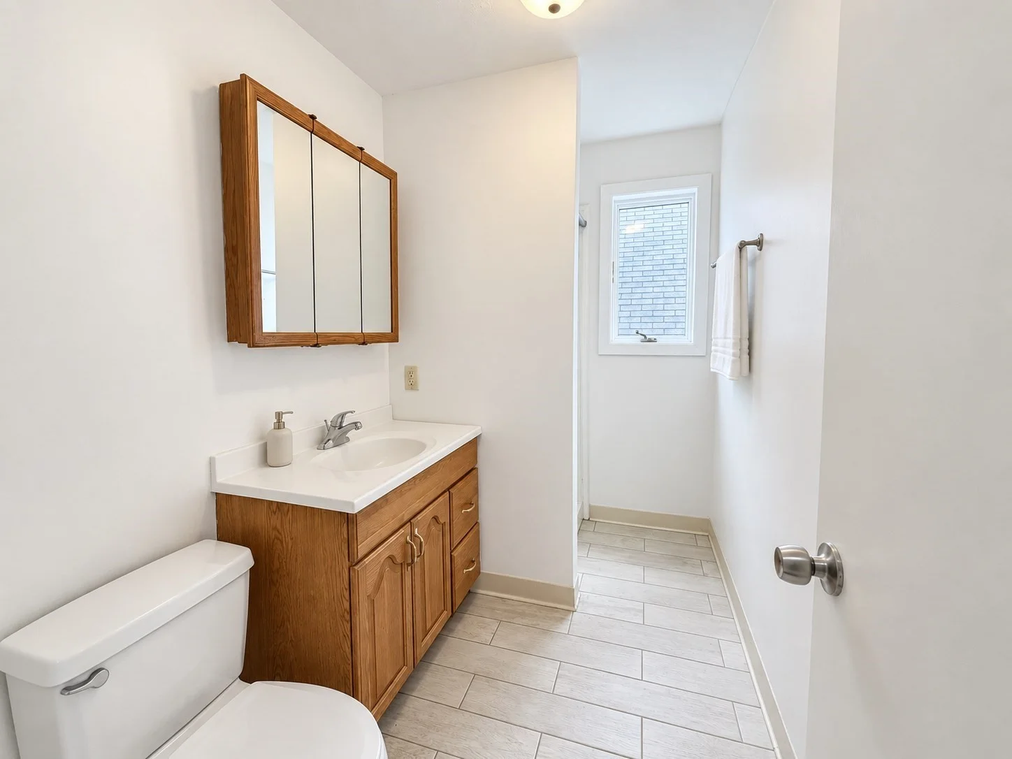 3 bed, 1 bath apartment for rent at 163 Union St Unit 2, Everett — photo 11 of 13