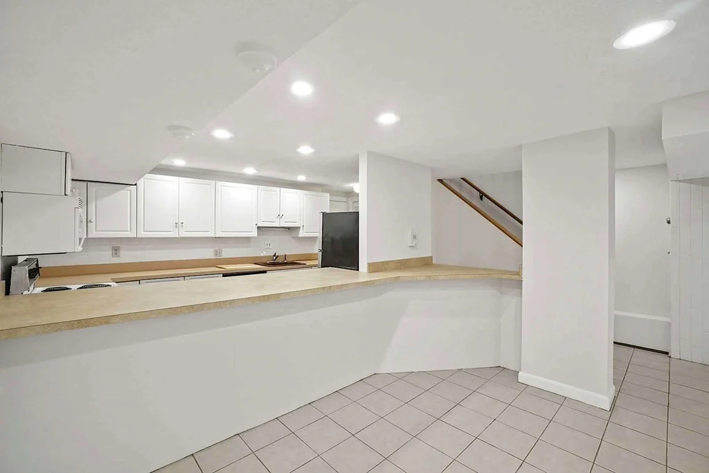 2 bed, 1 bath apartment for rent at 163 W Newton Unit 1, Back Bay — photo 12 of 22