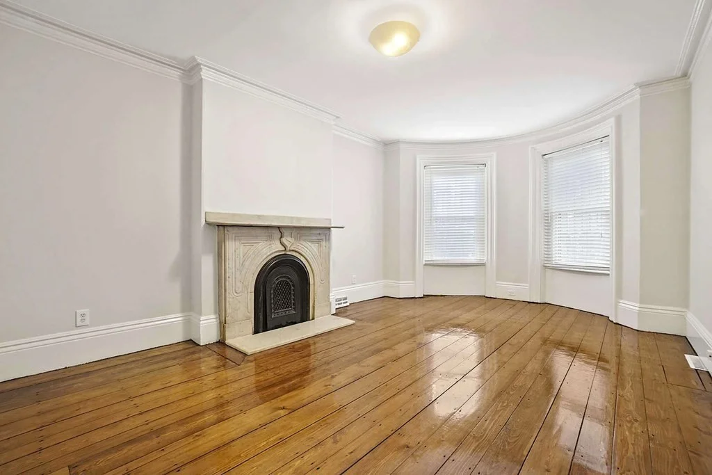 2 bed, 1 bath apartment for rent at 163 W Newton Unit 1, Back Bay — photo 2 of 22