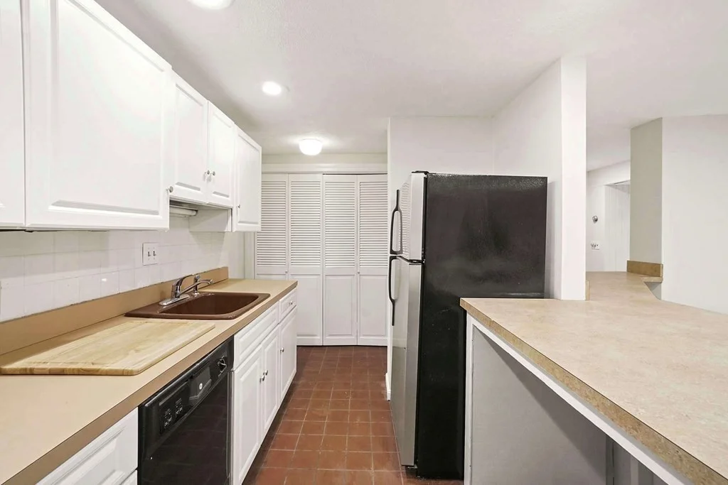 2 bed, 1 bath apartment for rent at 163 W Newton Unit 1, Back Bay — photo 17 of 22