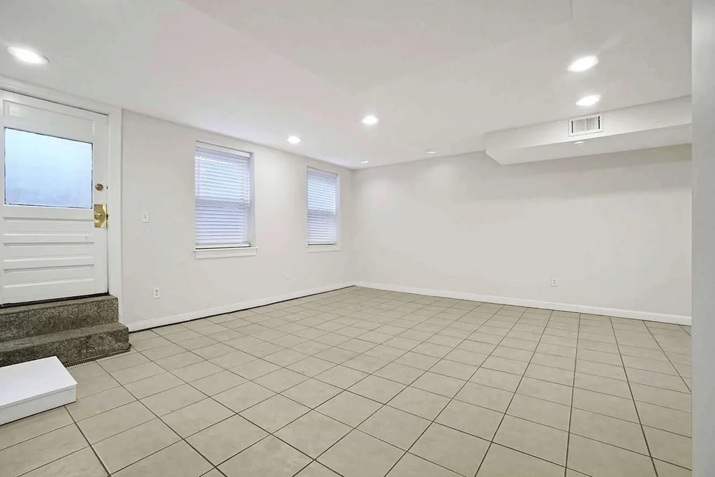 2 bed, 1 bath apartment for rent at 163 W Newton Unit 1, Back Bay — photo 14 of 22