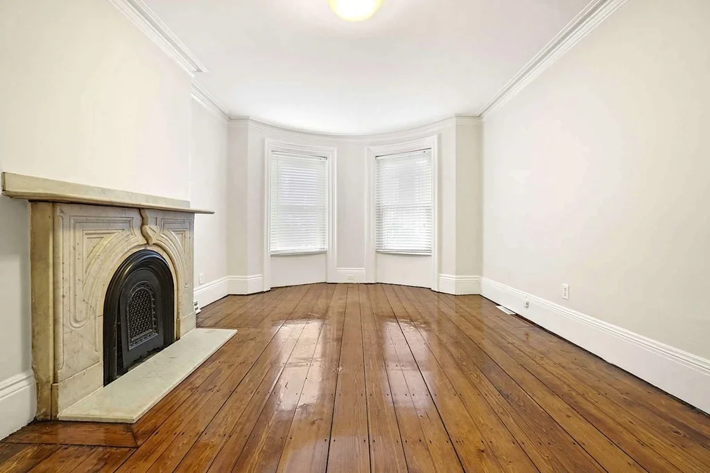 2 bed, 1 bath apartment for rent at 163 W Newton Unit 1, Back Bay — photo 3 of 22