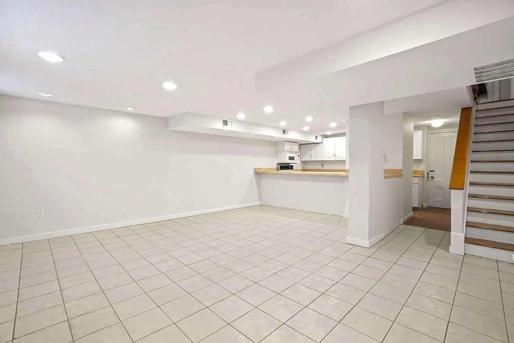 2 bed, 1 bath apartment for rent at 163 W Newton Unit 1, Back Bay — photo 19 of 22