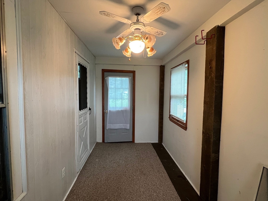3 bed, 1 bath apartment for rent at 163 Washington, Leominster — photo 4 of 7