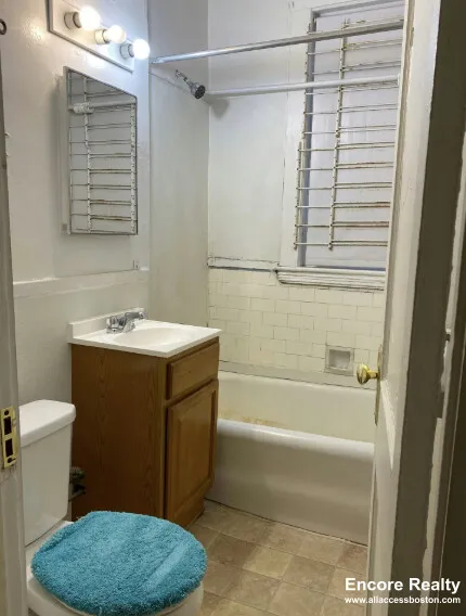 2 bed, 1 bath apartment for rent at 1630 Commonwealth Ave Unit 5M, Brighton — photo 30 of 34