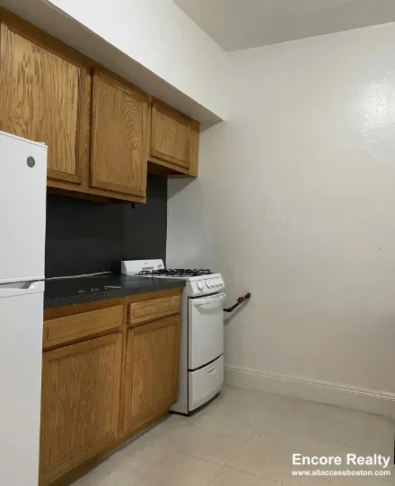 2 bed, 1 bath apartment for rent at 1630 Commonwealth Ave Unit 5M, Brighton — photo 32 of 34