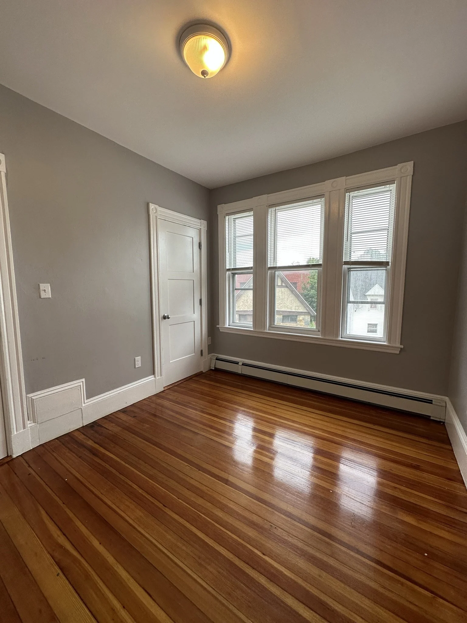 4 bed, 1 bath apartment for rent at 1631 Dorchester Ave Unit 3, Dorchester — photo 13 of 25