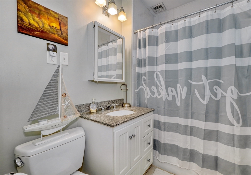 4 bed, 2 bath apartment for rent at 1632 Columbia Rd Unit 2, South Boston — photo 12 of 26