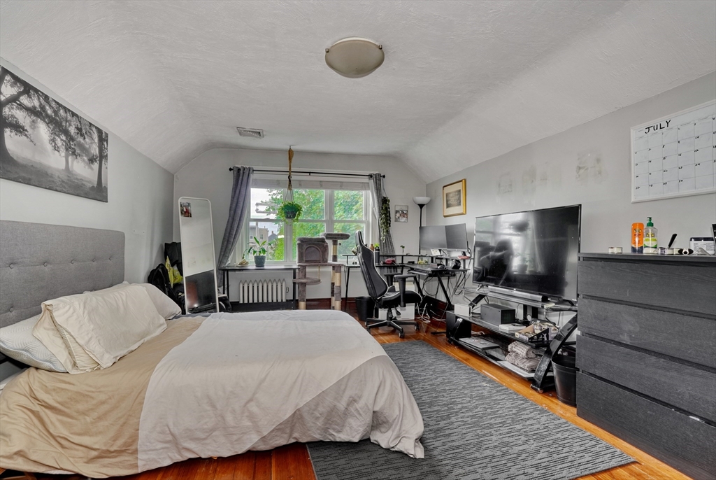4 bed, 2 bath apartment for rent at 1632 Columbia Rd Unit 2, South Boston — photo 21 of 26